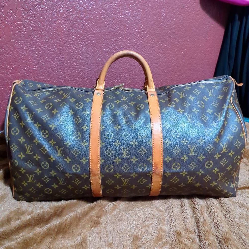 Louis Vuitton Keepall 60 Monogram Luxury Duffle Bag. VI0914 - Picture 4 of 13